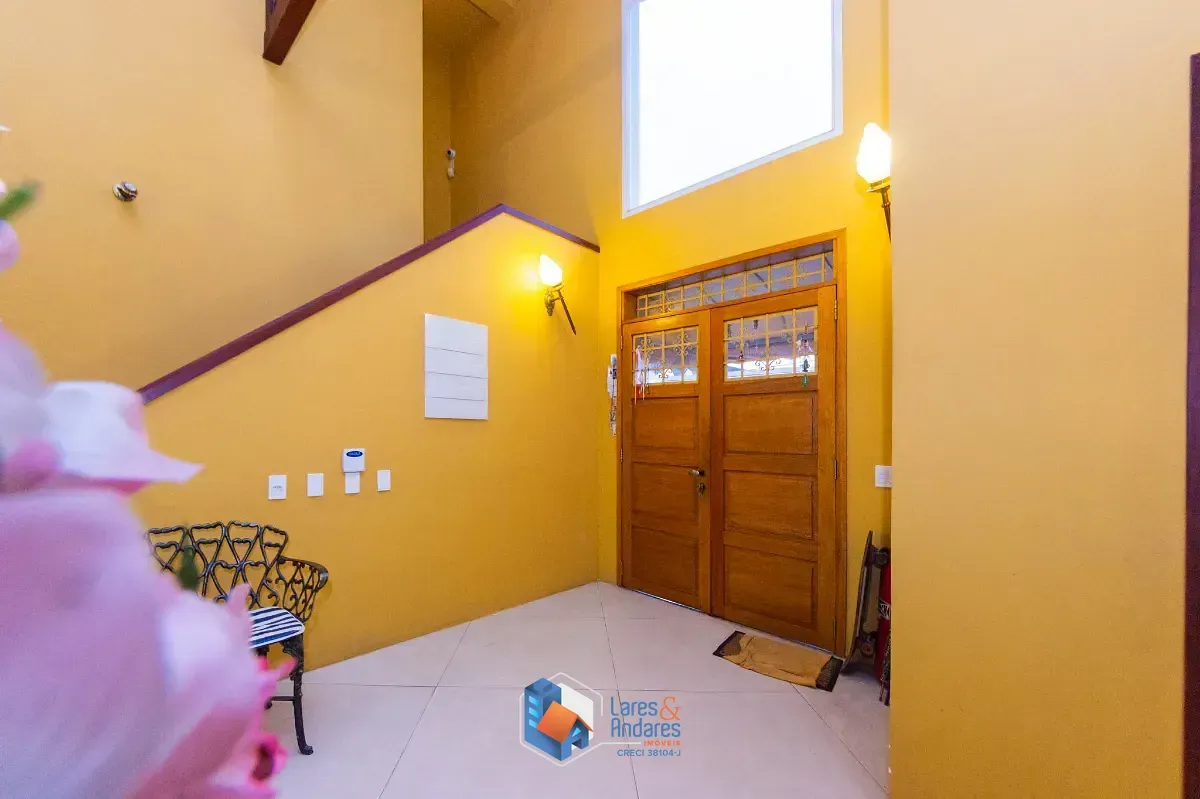 Imagem Casa para venda em Vila Cordeiro com 3 quartos, sendo 3 suítes, 255m²