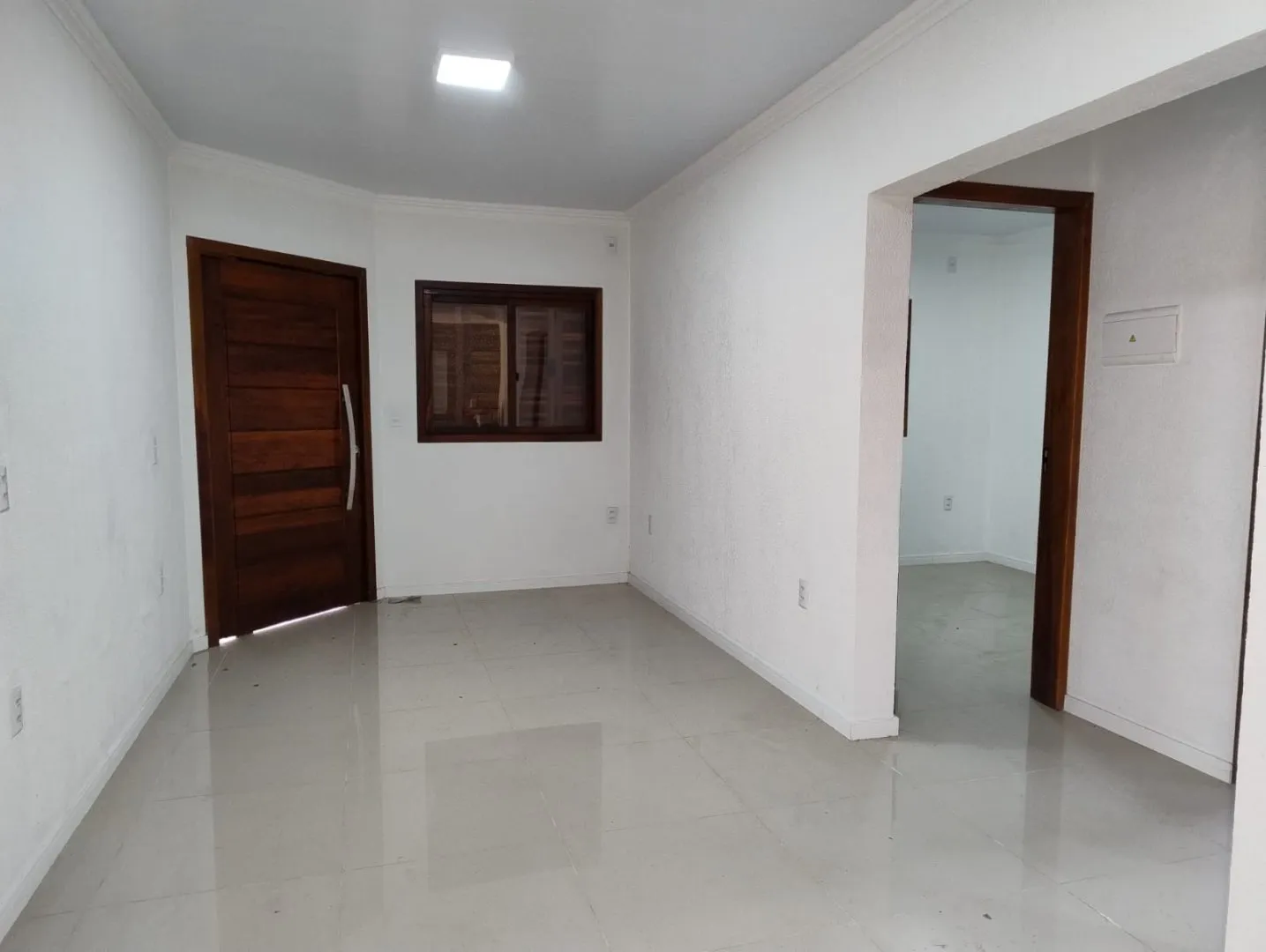 Imagem Casa à venda em Mendanha, Viamão: confira essa oportunidade!