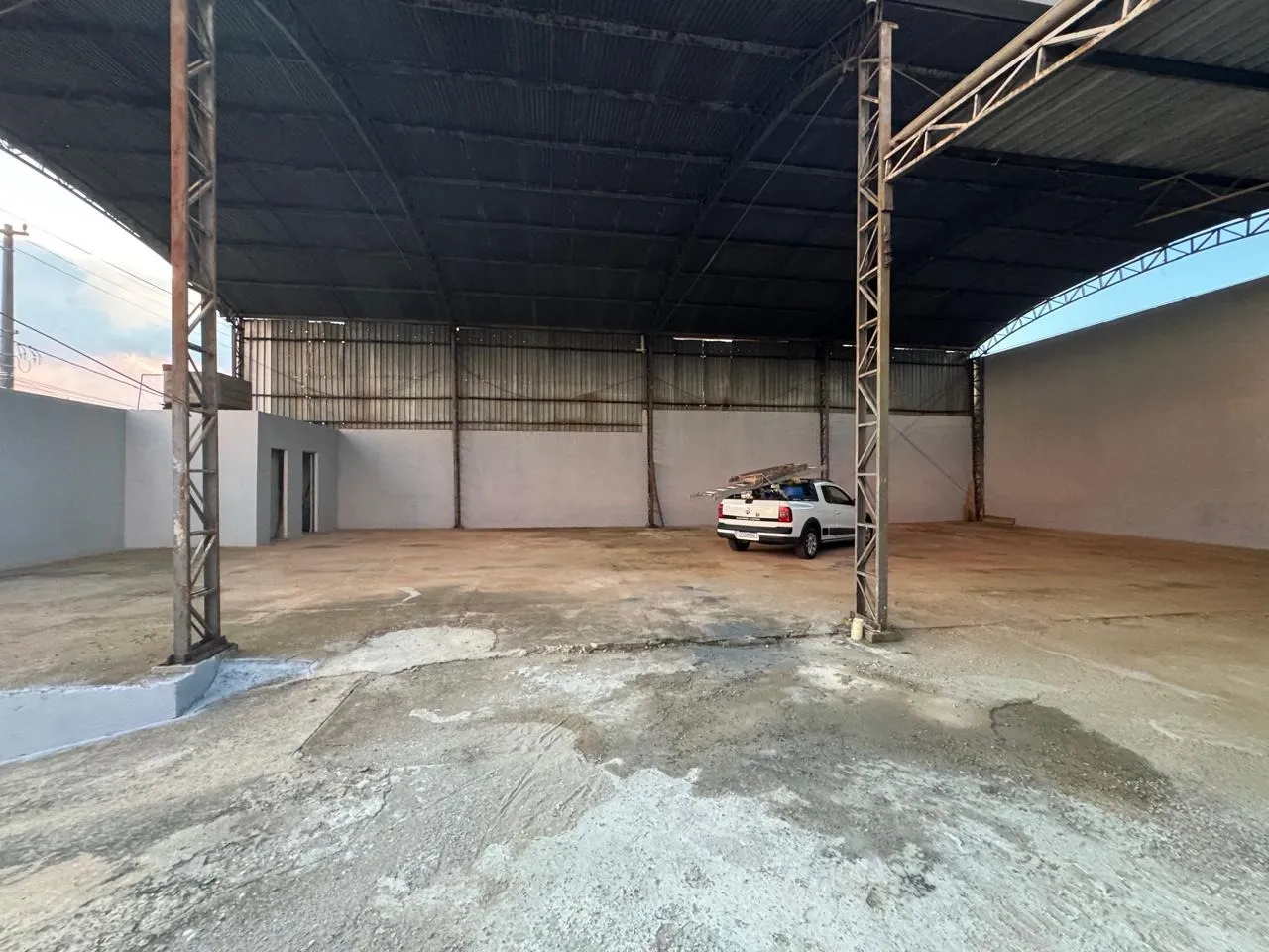 Imagem Excelente Galpão com 360m² Chacara Reunidas São Jorge-Sorocaba/SP