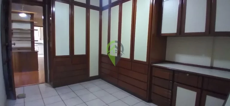 Imagem Amplo Apartamento, 3 dormitórios sendo 1 suíte, 127,60 m², maravilhosa localização do bairro do Boqueirão, com vista livre em todo imóvel,, vist, portaria 24 horas e 2 vagas de garagem