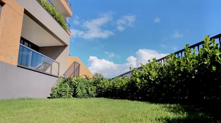 Imagem Apartamento à Venda no Alto de Pinheiros Com 3 Dormitórios e 2 Vagas
