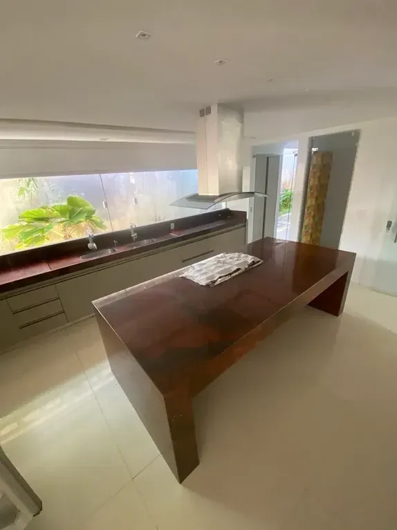 Imagem Casa com 5 Quartos à Venda ou Locação, 858 m² em De Lourdes - Fortaleza