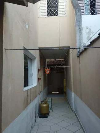 Imagem Sobrado com 4 dormitórios à venda por R$ 480.000,00 - Centro - Taubaté/SP