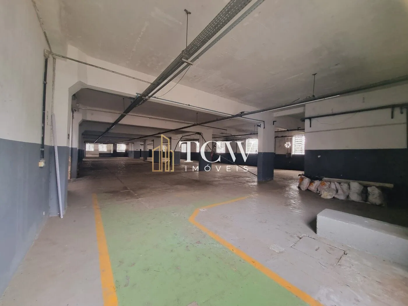 Imagem Galpão Industrial à Venda | 6.353 m² | Centro, Embu-Guaçu/SP