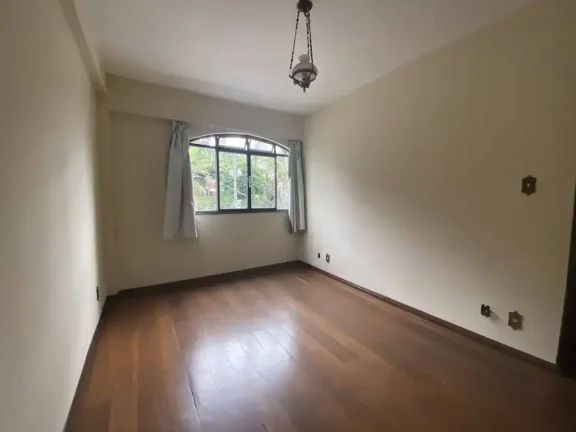 Imagem Amplo Apartamento com 4 quartos, próximo à Faculdade de Medicina