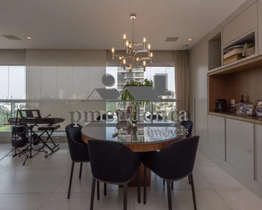 Imagem Apartamento na Água Branca com 03 suítes e 04 vagas, 176m².