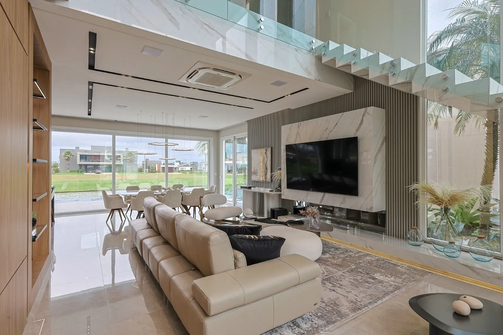Imagem Casa de condomínio à venda em Torres, Centro, com 4 quartos, 431.13m2