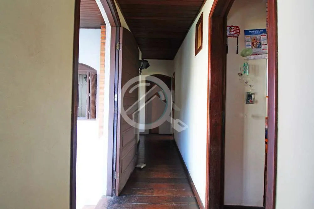 Imagem Você procura uma casa com estilo, próprio para o conforto e bem estar da sua família? Essa bela r...
