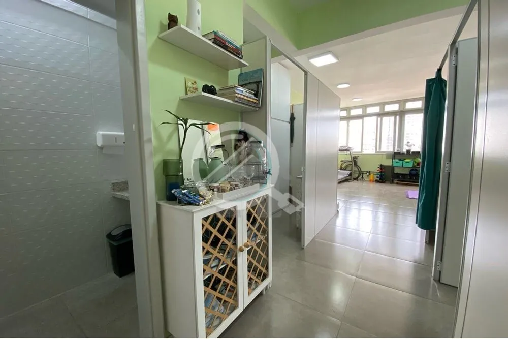 Imagem Oportunidade única de adquirir um conjunto comercial/sala em Porto Alegre, no coração do históri...