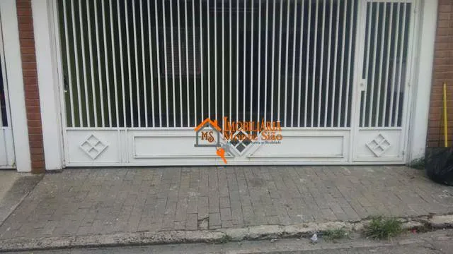 Imagem Casa com 3 dormitórios à venda, 125 m² por R$ 420.000,00 - Vila Barros - Guarulhos/SP