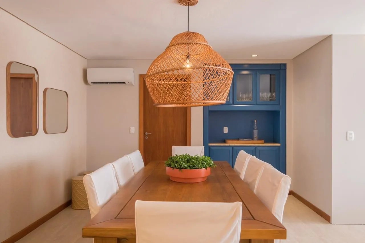 Imagem Apartamento à venda em Torres, Predial, com 4 quartos, 180m2