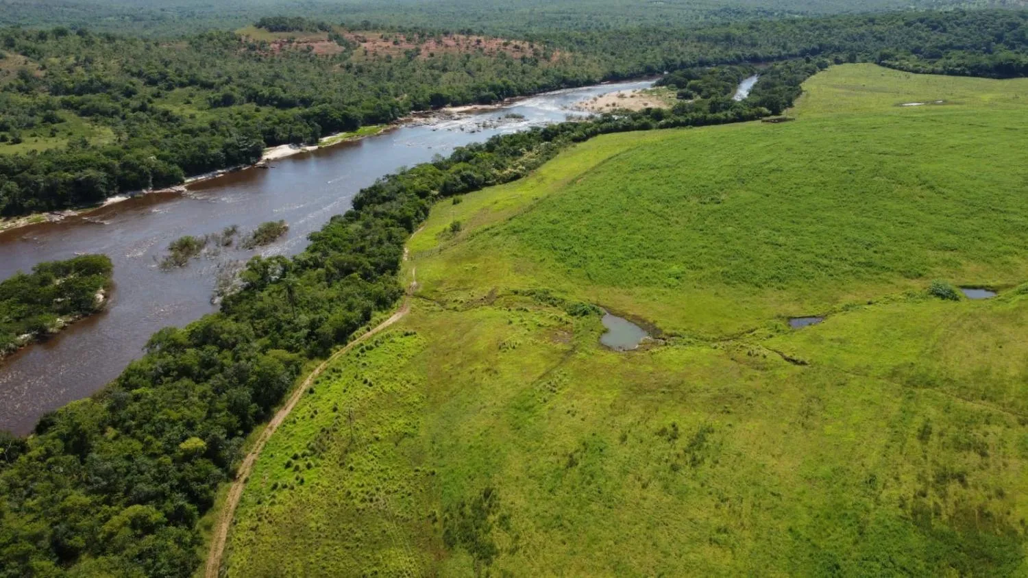 Imagem FAZENDA PORTEIRA FECHADA À VENDA - REGIÃO DE DIAMANTINA 257 hectares de área total