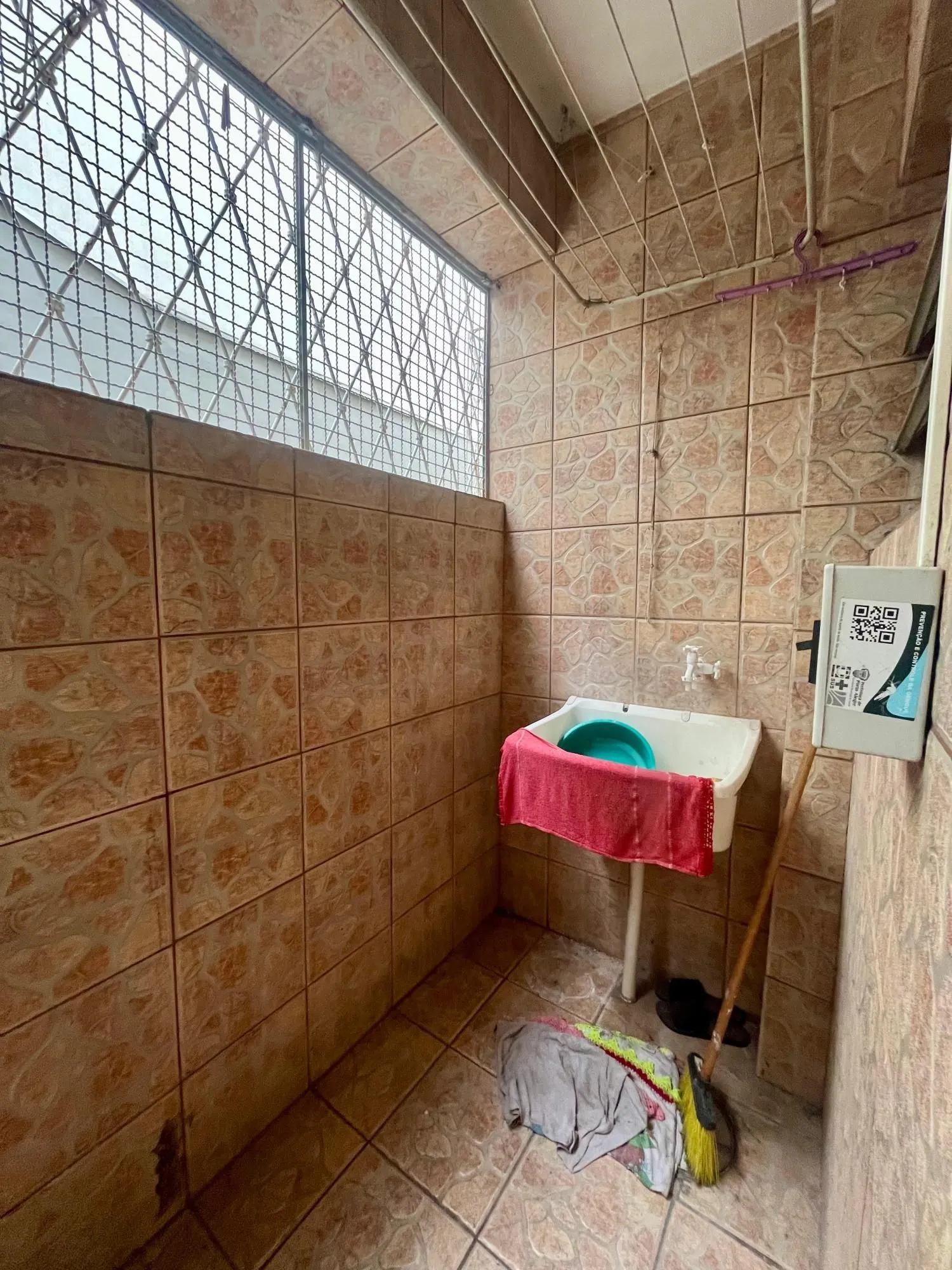 Imagem APARTAMENTO TERREO À VENDA - MENINO DEUS