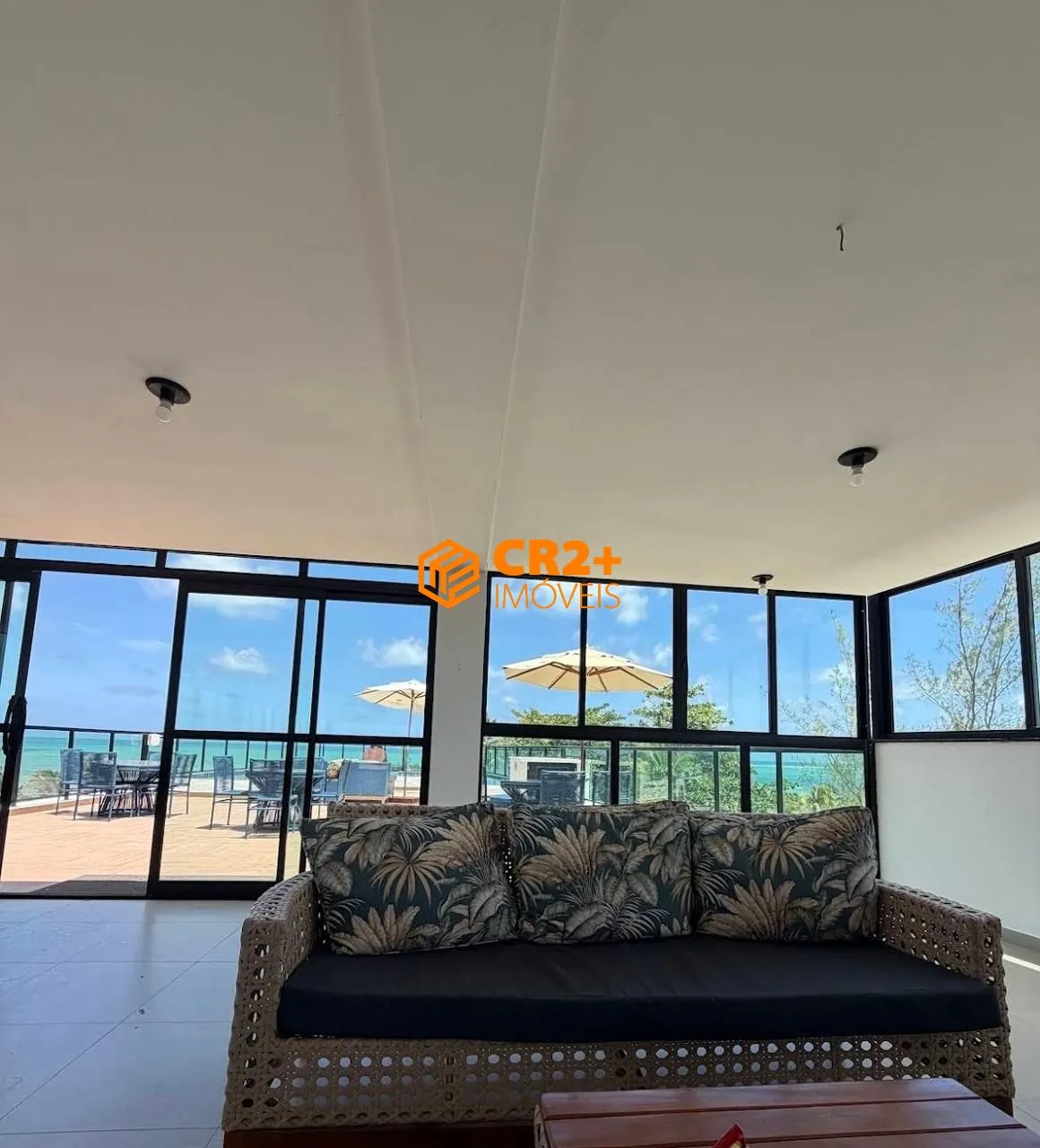 Imagem Vendo Flat Porteira Fechada em Maracaípe á 30 metros da beira-mar.
