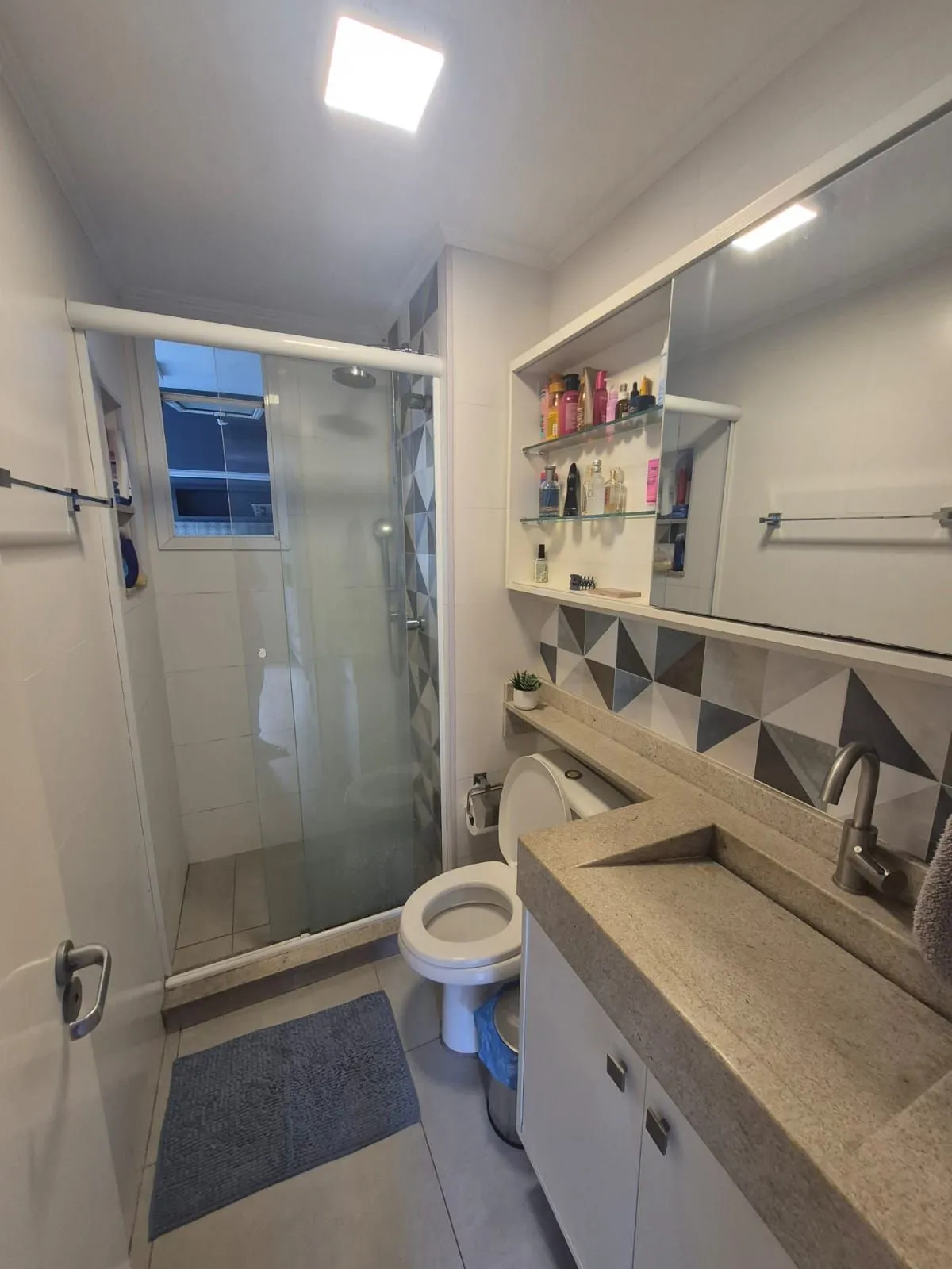 Imagem APARTAMENTO 2 QUARTOS 1 BANHEIRO COM ELEVADOR.