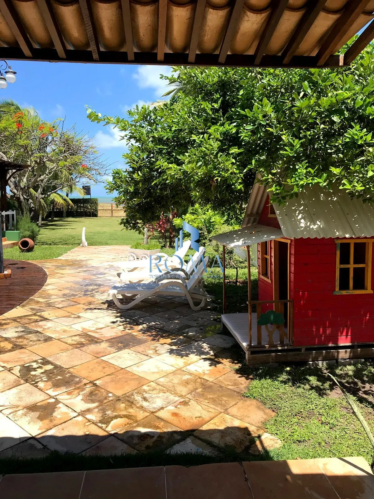 Imagem Casa à Venda em Lucena/PB com 5 Suítes e Acesso à Praia