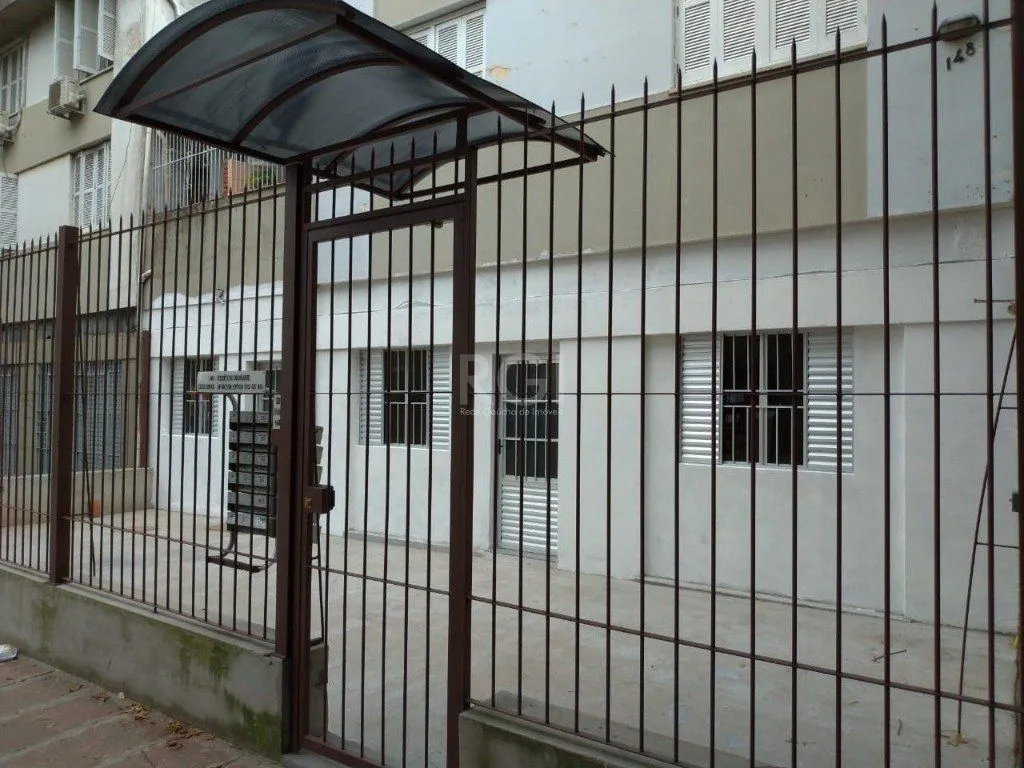 Imagem Apartamento de 4 dormitórios, sendo 2 suites, no bairro Petrópolis DESOCUPADO