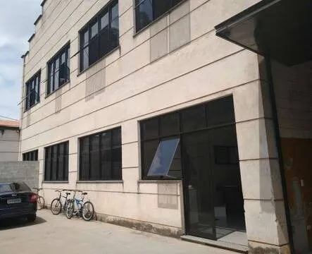 Foto do imóvel Galpão Comercial e Industrial em Carapicuíba, Vila Sul Americana - 2.200m² com Mezanino e Entrada para Caminhão em VILA SUL AMERICANA, CARAPICUÍBA - SP