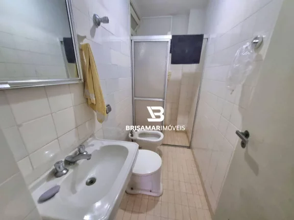 Imagem PITANGUEIRAS- UMA QUADRA DO MAR , COM GARAGEM NO PRÉDIO , CONDOMÍNIO BAIXO.