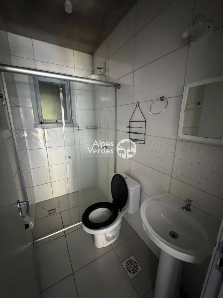 Imagem Vende-se Casa Geminada na Várzea Grande, com 02 dormitórios