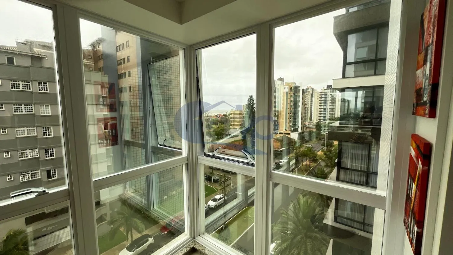 Imagem Apartamento Semimobiliado de 3 Dormitorios a Venda no Edificio Santorini, no Bairro Predial em Torres/RS