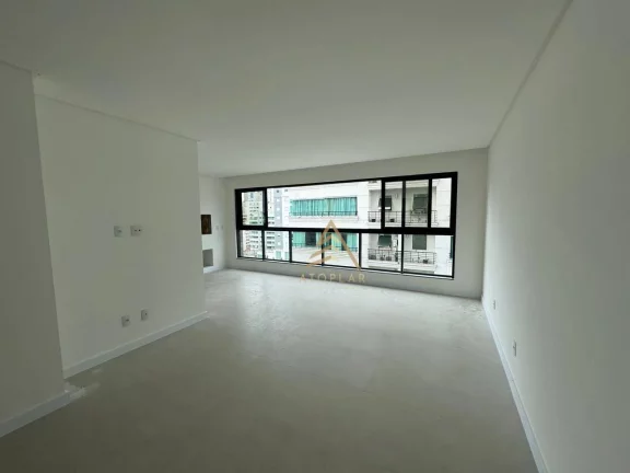 Imagem Apartamento com 3 dormitórios à venda, 115 m² por R$ 2.600.000,00 - Centro - Balneário Camboriú/SC