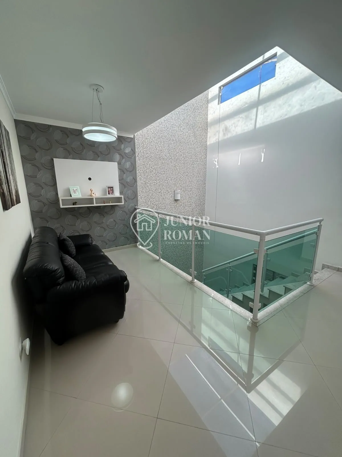 Imagem SOBRADO 3 DORM l SUÍTE l PLANEJADOS - SÃO LUCAS/SP