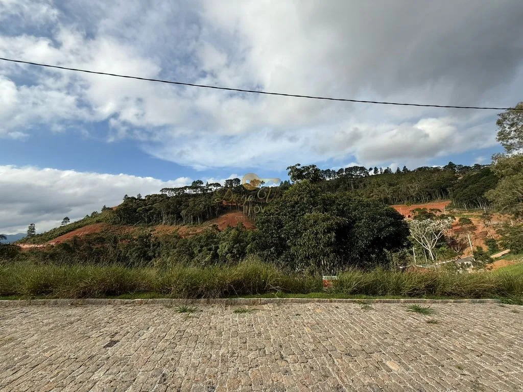 Imagem Terreno em Condomínio para Venda em Teresópolis / RJ no bairro Albuquerque