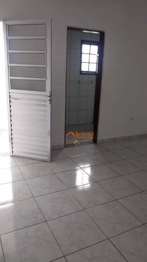 Imagem Sobrado com 6 dormitórios à venda, 591 m² por R$ 1.590.000,00 - Jardim das Nações - Guarulhos/SP