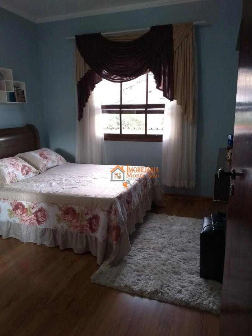Imagem Sobrado com 3 dormitórios à venda, 270 m² por R$ 954.000,00 - Vila Hulda - Guarulhos/SP