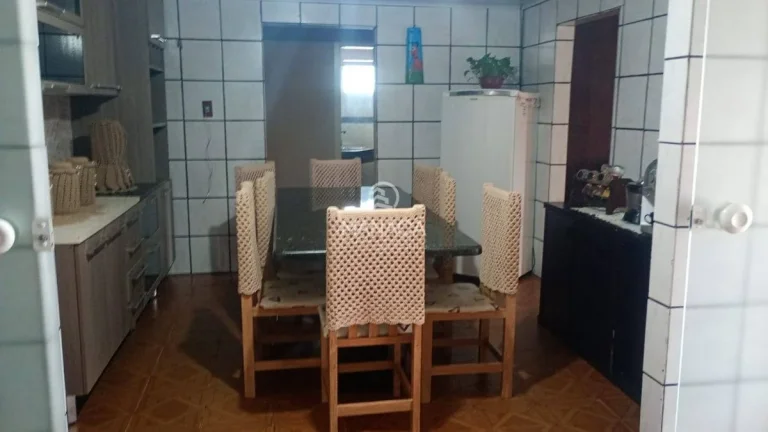 Imagem 2 casas no terreno bairro Pedras Brancas BR101