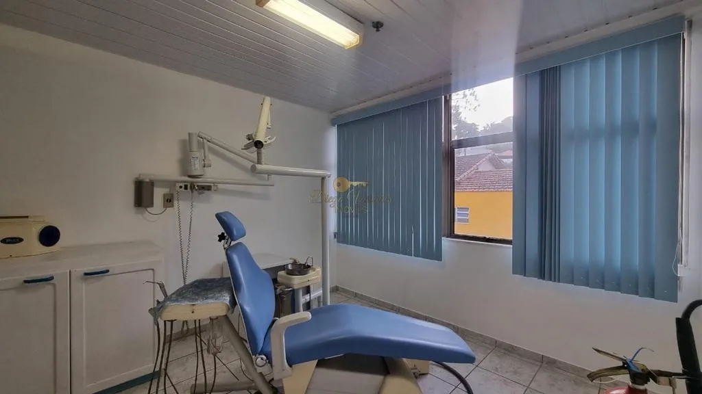 Imagem Sala Comercial para Venda em Teresópolis / RJ no bairro Várzea