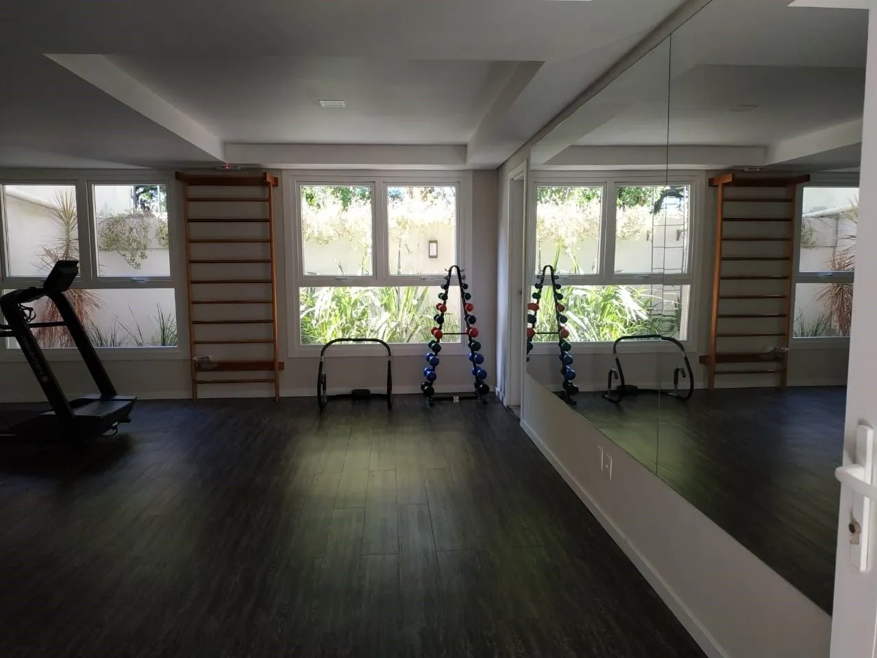 Imagem Apartamento de 2 quartos a venda com vaga dupla no Bairro Santo Antonio