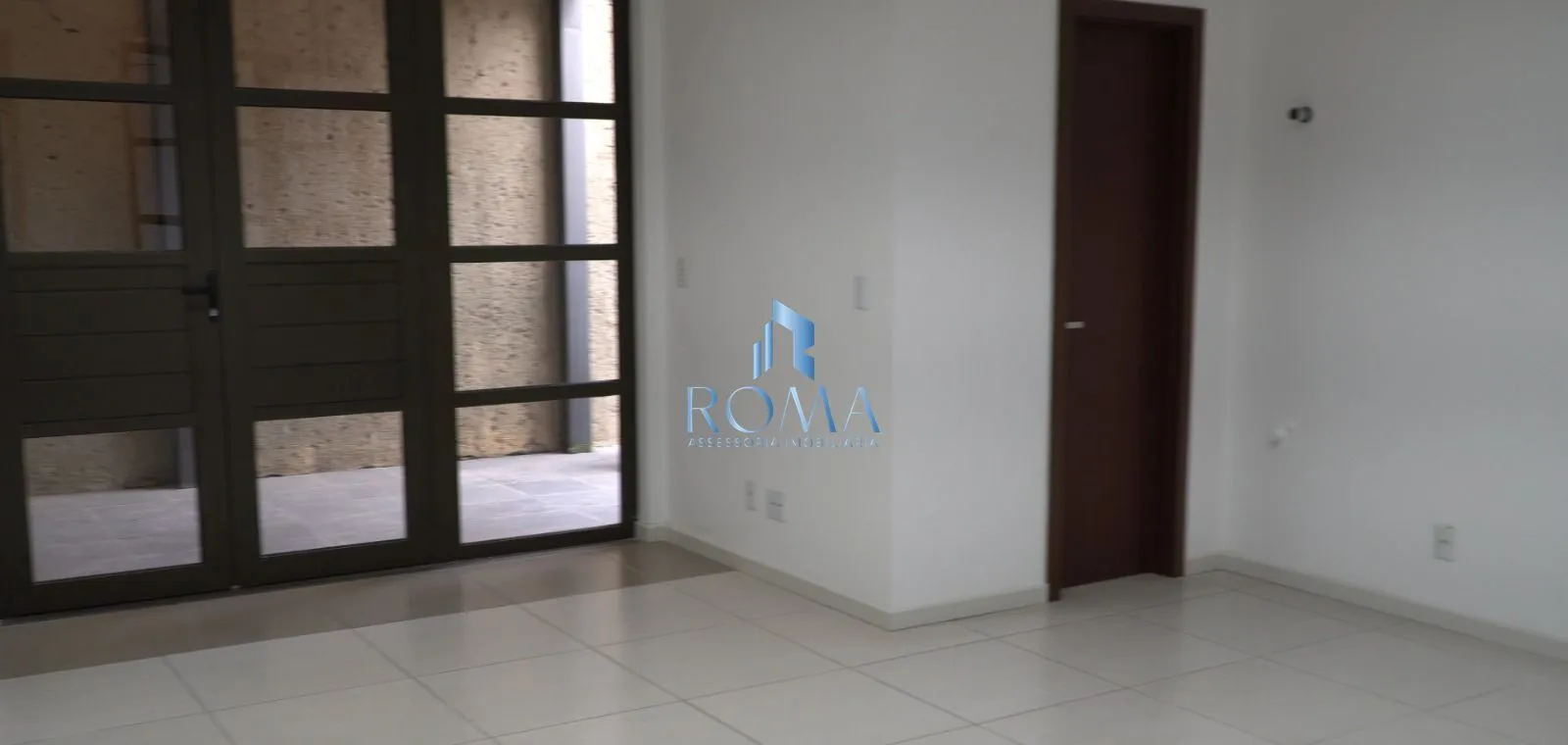 Imagem Sala Comercial 1 dormitórios à venda Nossa Senhora das Dores Santa Maria/RS