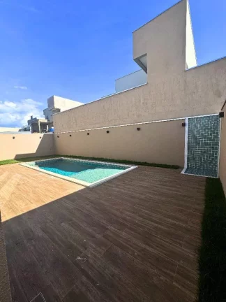 Imagem Casa duplex de alto padrão em condomínio fechado Lagoa Silvana.