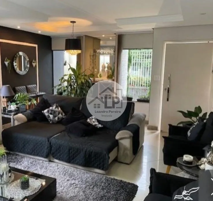 Imagem Casa de Alto Padrão à Venda no Vale da Colina | Volta Redonda, 190m² e Lazer Completo