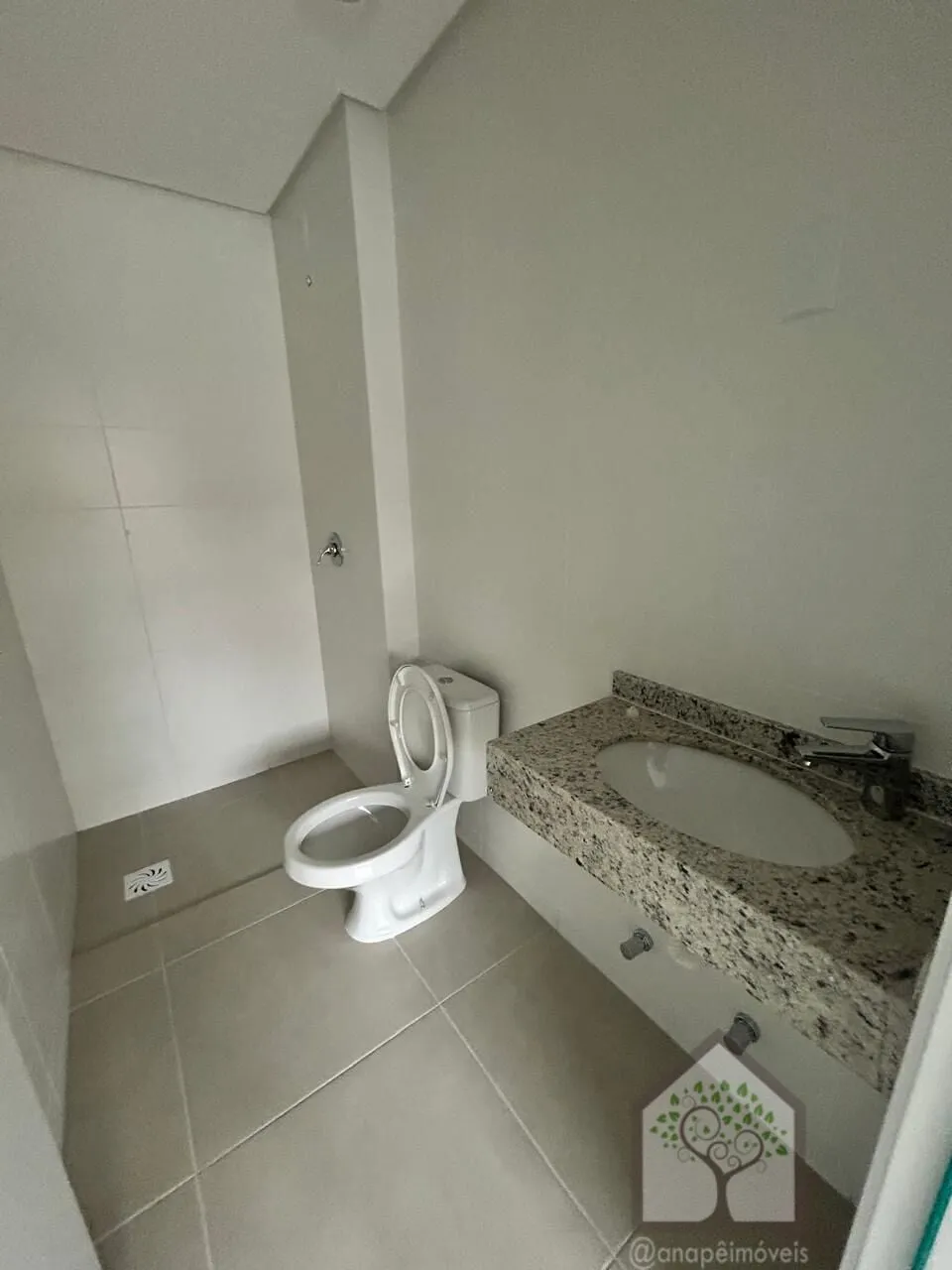 Imagem Cobertura duplex à venda no Itacorubi, nova, financiável e pronta para morar.