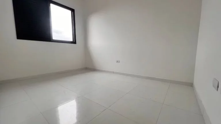 Imagem Sobrado à Venda com Área Gourmet e Piscina - Conforto e Lazer Completo!