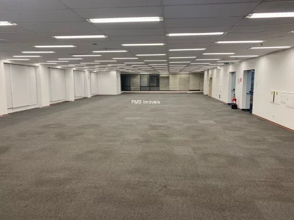 Imagem Conjunto comercial com 438m² próximo a Av. Paulista.