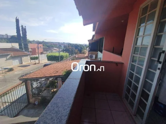 Imagem Sobrado à venda, 180 m² por R$ 640.000,00 - Jardim Vila Boa - Goiânia/GO
