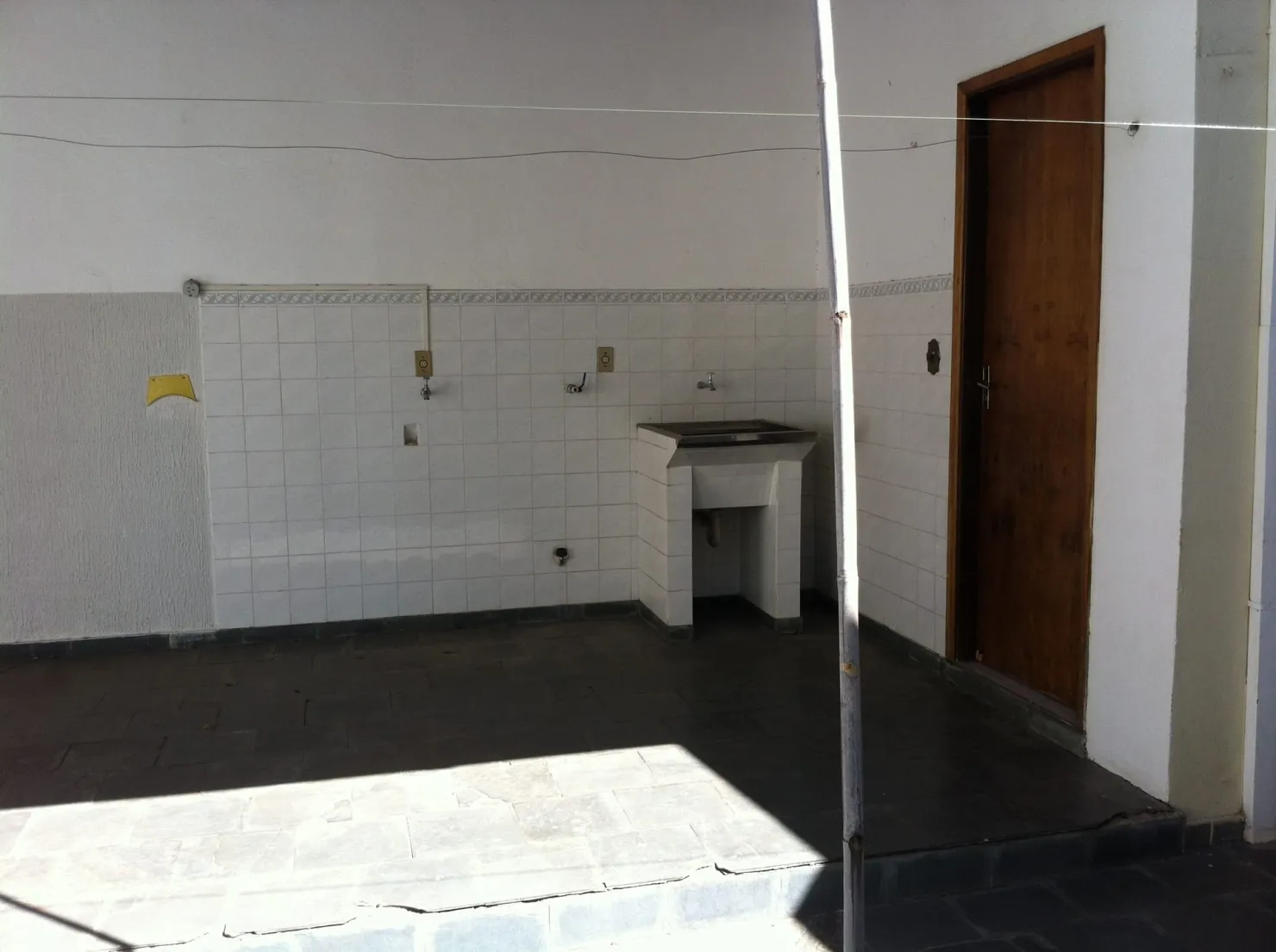 Imagem Casa à venda 3 Quartos, 1 Suite, 3 Vagas, 300M², Vila Rica, Pindamonhangaba - SP