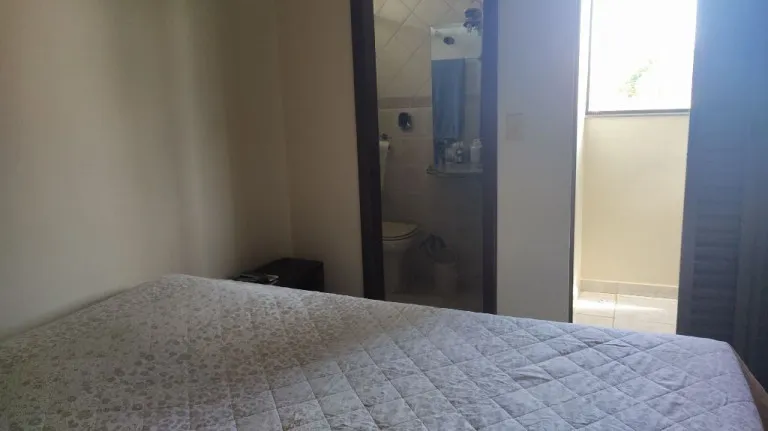 Imagem Casa de Condomínio com 4 Quartos à Venda, 135 m² em Setor Jaó - Goiânia