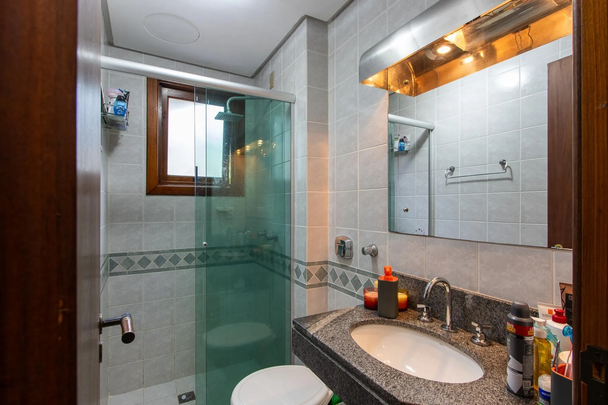 Imagem Apartamento de 3 dormitórios, 1 suíte e 3 vagas no bairro Ipanema.