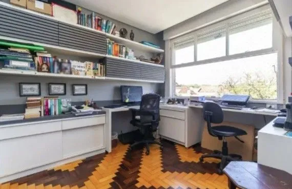 Imagem Casa para Venda - 115m², 3 dormitórios, 1 vaga - Petrópolis