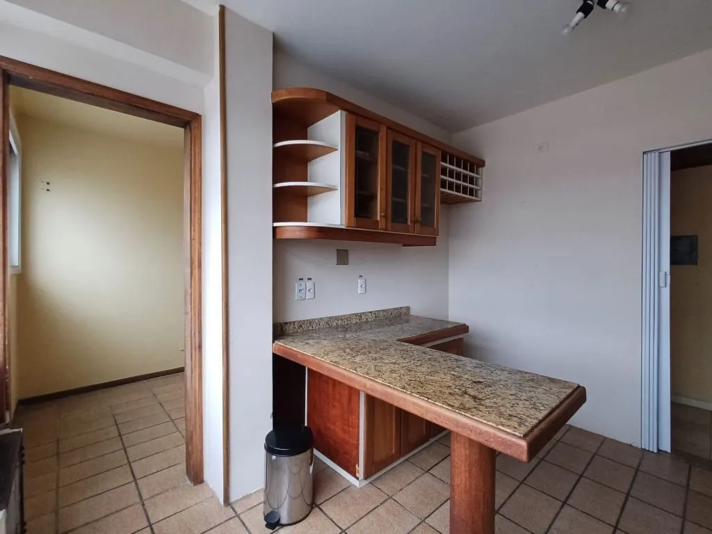 Imagem Apartamento a venda no bairro Menino Deus com 2 dormitórios