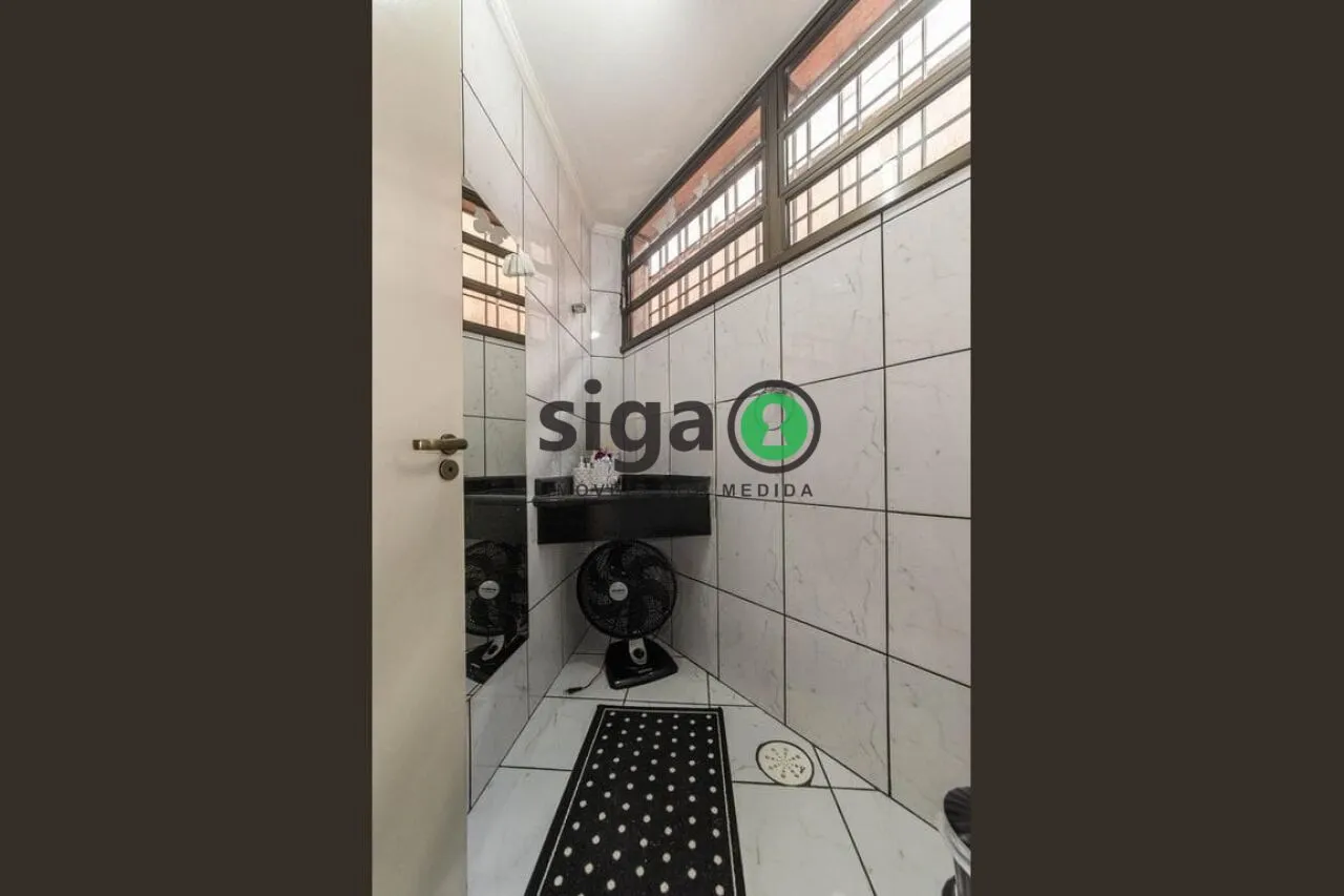 Imagem Casa à venda com 249 m², 4 quartos e 4 vagas no Parque Jabaquara!