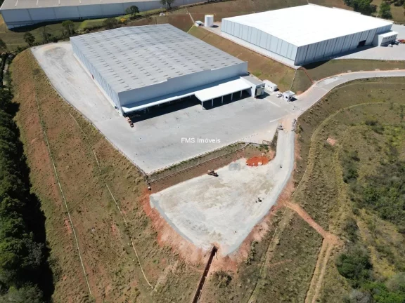Galpão com 12056m2 em Extrema/MG