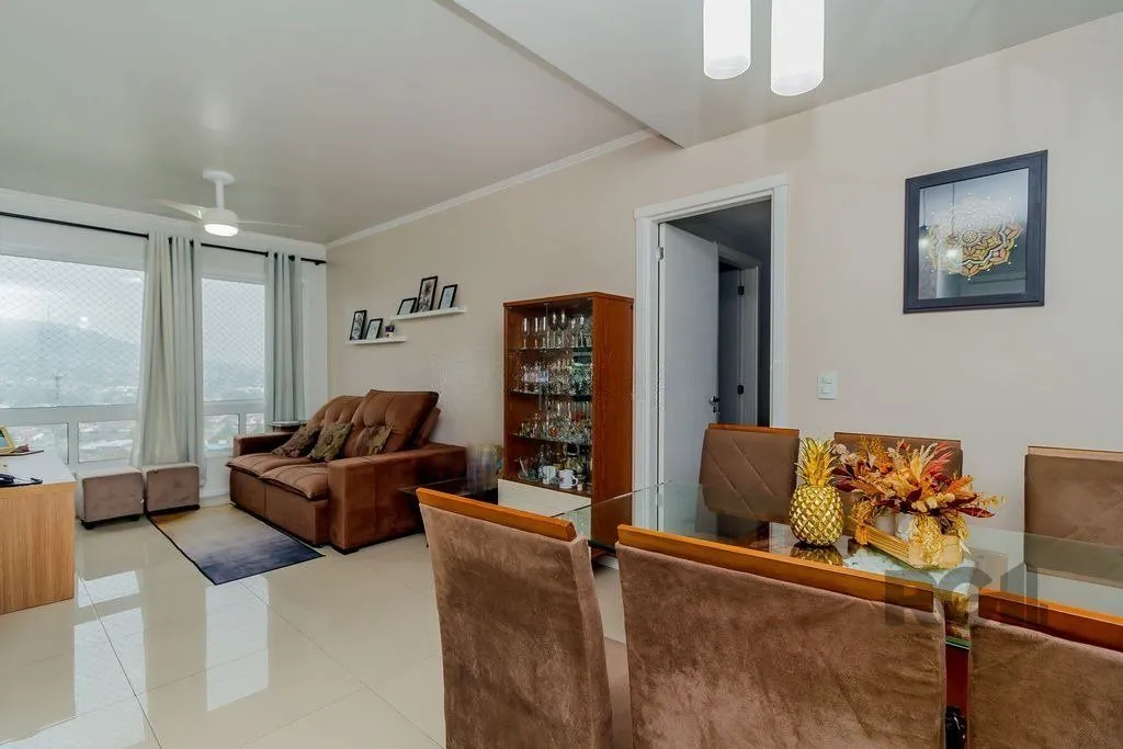 Imagem Apartamento 75m², 3 dormitórios, 2 vagas no bairro Partenon