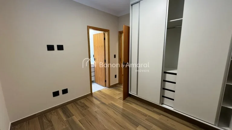 Imagem Casa térrea com 3 suítes à venda no Condomínio Terras da Estância em Paulínia, SP

Excelente i...