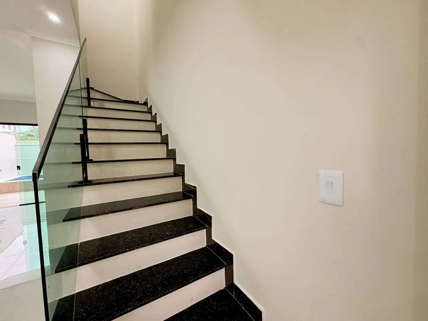 Imagem Casa para Venda em Itanhaém, Bopiranga, 2 dormitórios, 2 suítes, 1 banheiro, 1 vaga